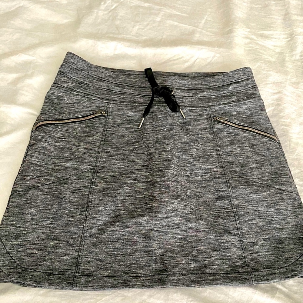 Athleta Metro Skort Space Dye Grey XS
